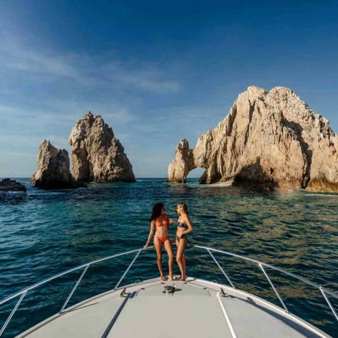 boat in los cabos